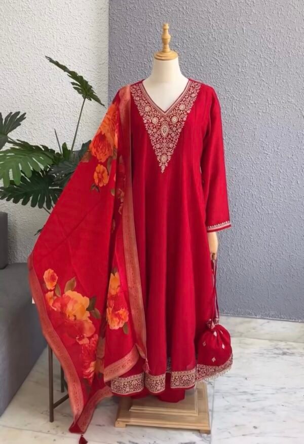 Elegant Premium Kurtha Set - Image 4