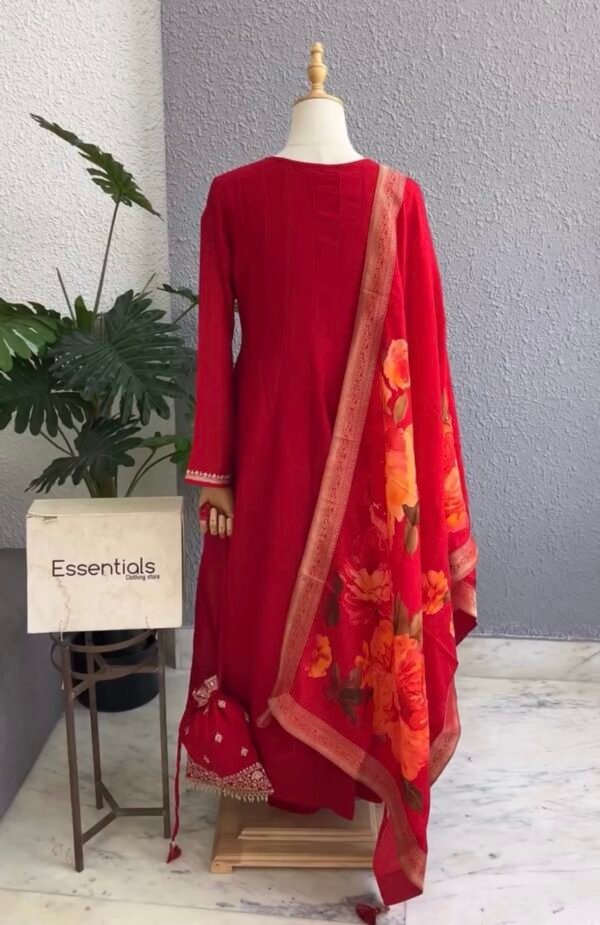 Elegant Premium Kurtha Set - Image 2