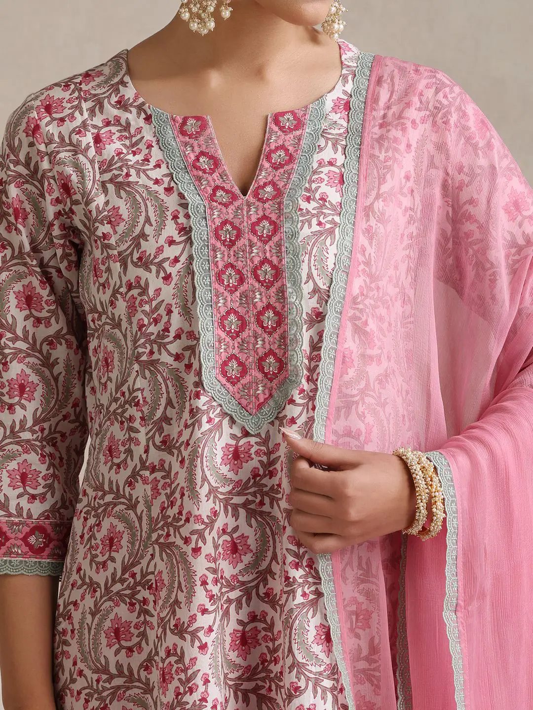 Women Floral Printed Angrakha Pure Cotton Kurta with Palazzos & With Dupatta - Image 4
